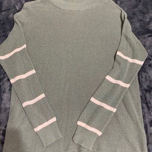 American Eagle sweater